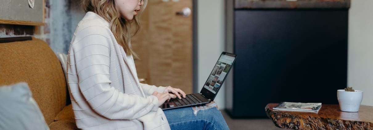 A business owner integrates her accounting software for her eCommerce site